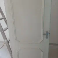 درب چوبی قدیمی محکم