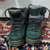 کفش کوهنوردی سایز ۳۹