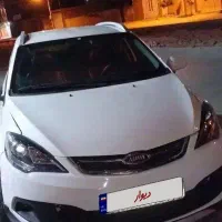 ام وی ام ۳۱۵ لاکچری