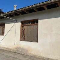 خونه ب همراه زمین داخل بافت شهر   تماس بگیرید