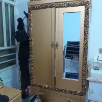 کمد و آیینه دراور