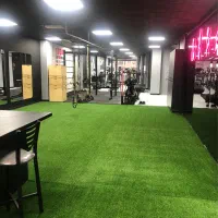 نیروی نظافت باشگاه بدنسازی زنانه