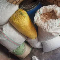 نون خشک|لوازم جانبی حیوانات|مسجد سلیمان, |دیوار