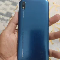 یک عدد گوشی هواوی 2019