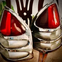 چراغ خطر پرادو سالم و تمیز