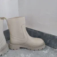 کفش-بوت|کیف، کفش، کمربند|گمیشان, |دیوار