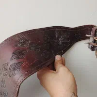 کمر بند چرم کهنه (قدیمی)