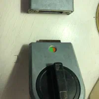 قفل پشت دری قدیمی سالم زایسکون