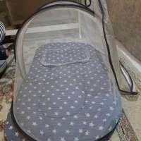 تخت نوزاد کنار مادر، پشه بند تاشو، و کریر در حد نو