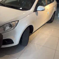 جک J4 مدل ۱۴۰۵