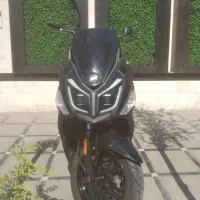 sym j200
