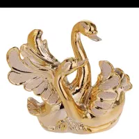 قو طلایی|مجسمه، تندیس، ماکت|گرگان, |دیوار