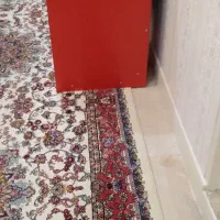 میز تحریر درحد نو رنگ قرمز مشکی