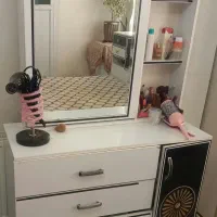 تخت خواب دونفره همرا میز ارایش بدون تشک|تخت و سرویس خواب|ملارد, |دیوار