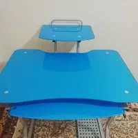 میز کامپیوتر آبی