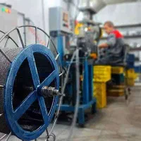 کارگر خط تولید