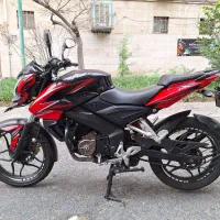 باجاج ns 150