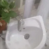 روشویی سالم و آماده نصب باشیر اهرمی|لوازم سرویس بهداشتی|یزد, |دیوار