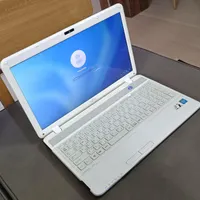 لپتاپ ژاپنی فوجیتسو Ah30/L