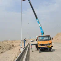 جرثقیل خاور ۳ تن مجهز به سبد