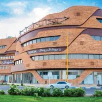 نیازمند فروشنده خانم در قلب شهر