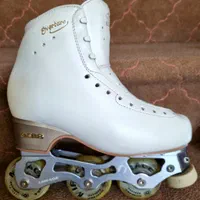 کفش اسکیت نمایشی ایتالیایی ایده‌آ ۳ ستاره|دوچرخه، اسکیت، اسکوتر|شاهین‌شهر, پاسداران|دیوار