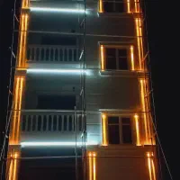 ساختمان دو طبقه روی پارکینگ مستقل