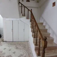 نصب نرده و ساخت پله چوبی حرفه ای|خدمات پیشه و مهارت|لاهیجان, شیخ زاهد|دیوار