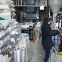 استخدام نیروی کار خانم|استخدام صنعتی، فنی، مهندسی|اصفهان, شهرک ولیعصر|دیوار