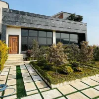 ویلا مدرن جنگلی با روف‌گاردن 160 متری شهرکی