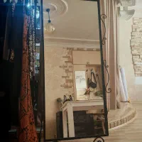 آینه قدی پایه دار فلزی