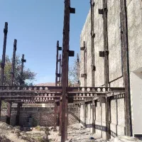 زمین نیمه ساز دانشجو یک