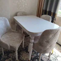 میز نهارخوری چهار نفره