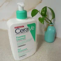 شوینده سراوی (ژل شستوشوی صورت)