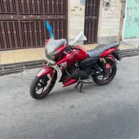 آپاچی ۱۸۰ مدل ۹۴ قرمز