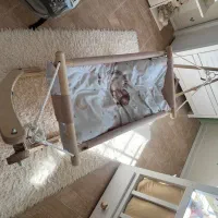 گهواره نوزاد و گارد نوزاد و آغوشی