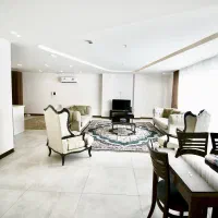 مبله آپارتمانی مدرن ، ملحفه سفید و امکانات هتلی|اجارهٔ کوتاه‌مدت آپارتمان و سوئیت|شیراز, شهرک ایثار|دیوار