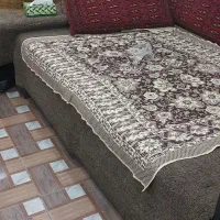 تخت فلزی