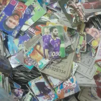 تعدادی اسباب بازی بچگانه|اسباببازی بچه|بهار, |دیوار