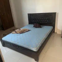 تخت دونفره چوبی