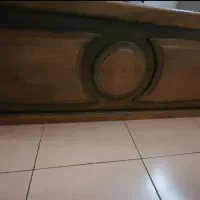 تخت دو نفره چوبی|تخت و سرویس خواب|شاهین‌شهر, شهرک گلدیس|دیوار