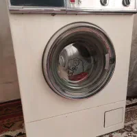 ماشین لباسشویی نیازمند تعمیر