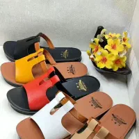 دمپایی نیکا و هانا طبی  جمعه ها تا ۱۰ شب هستیم