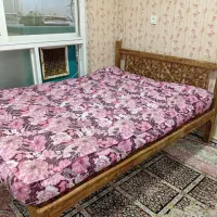 تخت سنتی چوبی