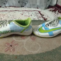 لباس وکفش ورشی فوتبال