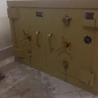 گاوصندوق طلایی زیر ویترین گاو صندوق ۱۲۰در ۸۰|ابزارآلات|تبریز, |دیوار
