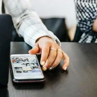 عکاس و فیلمبردار (تولید محتوا و تبلیغات)