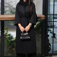 فروشنده خانم برای پوتیک