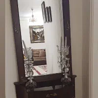 میز وآینه بهمراه شمعدانها