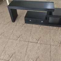 میز تلویزیون تمیز و دست دوم فروشی
